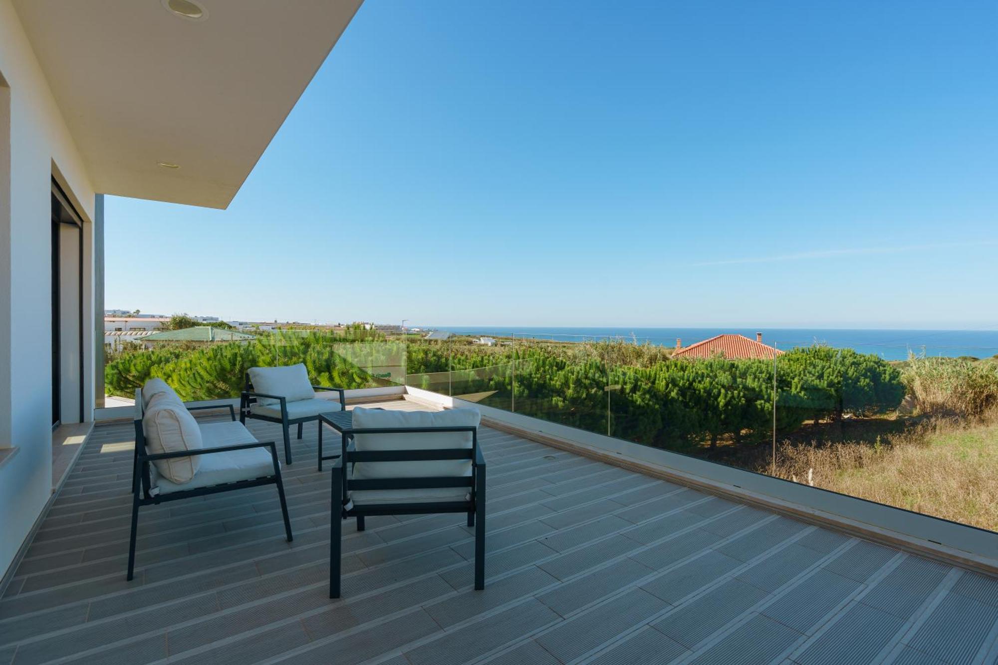 Villa Beach And Friends With Ocean View Lourinhã Eksteriør billede